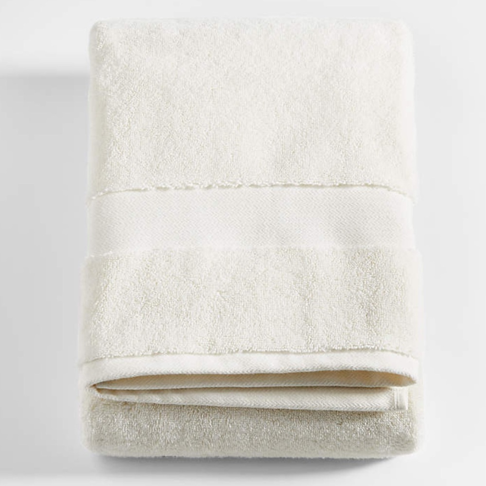 Crate & Barrel Bath Towels Large White